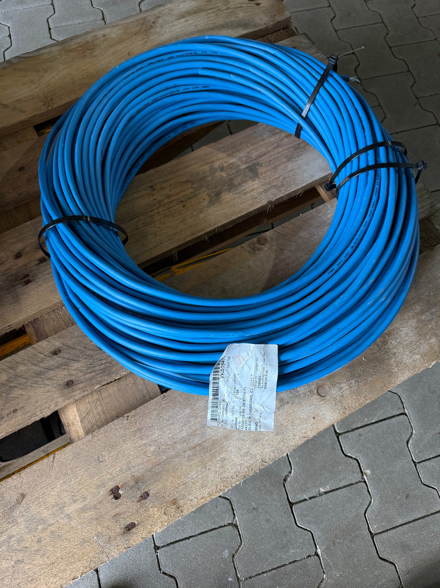 Faber 100629 RE-2X(ST)Yv-fl 2X2X0,5 BL ca 80 meter