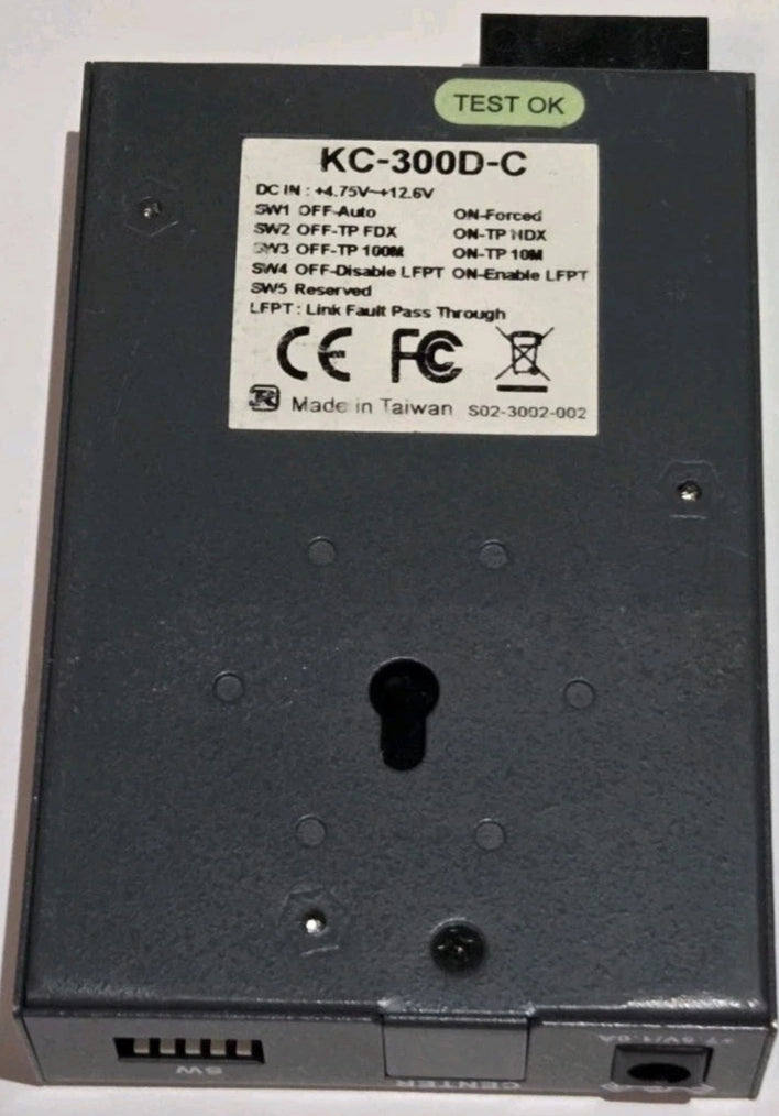 KTI Networks Fast Ethernet Medienkonverter KC-300D-C, 10/100Mbps/RJ45-Port Neu aber kein OVP