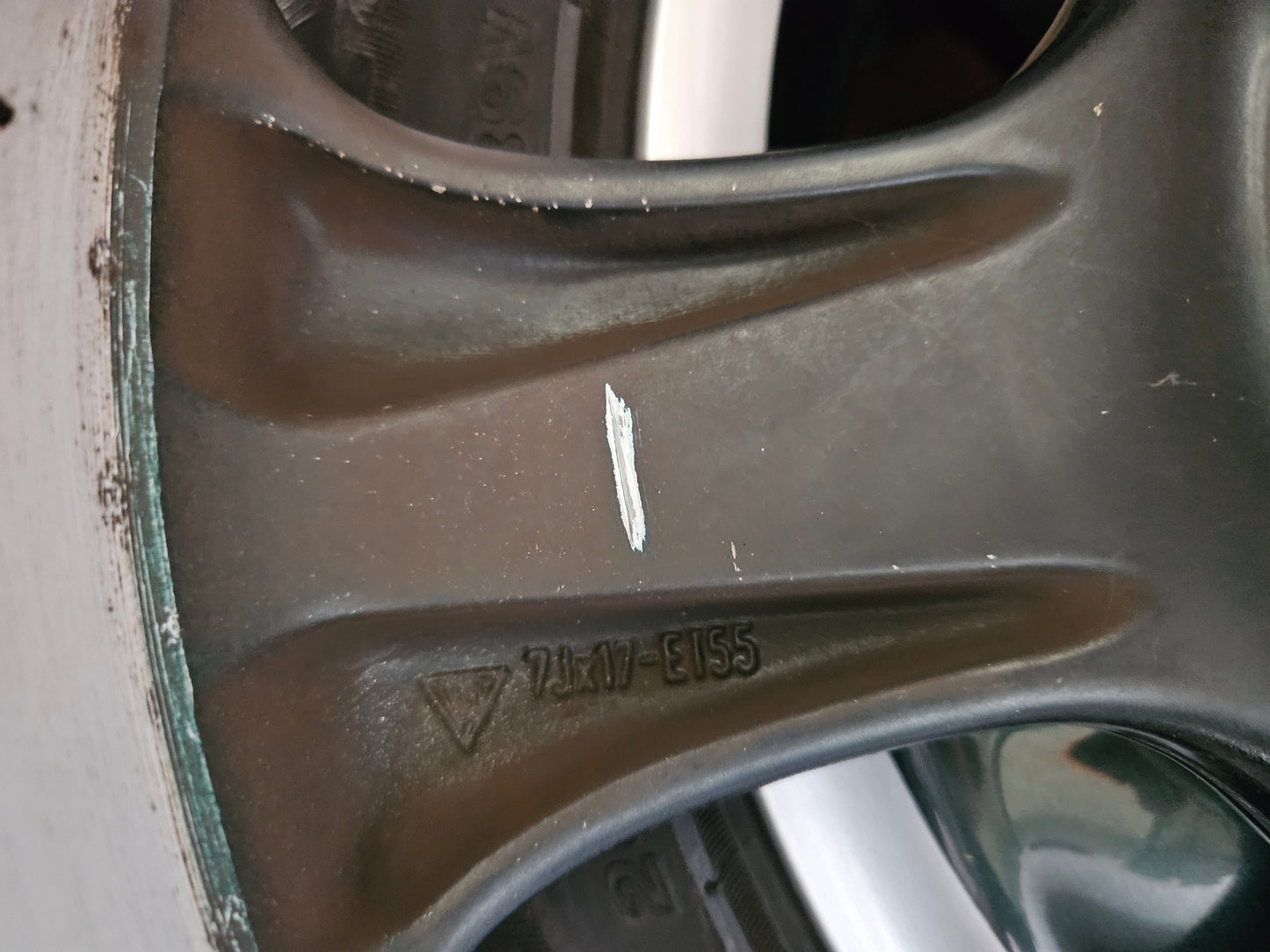 Original 911 Porsche 996 7x17 ET55 Alufelge 99636212401