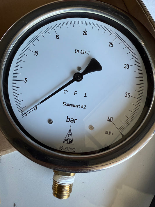 Amaturenbau Manometer en 837-1 0-40 bar