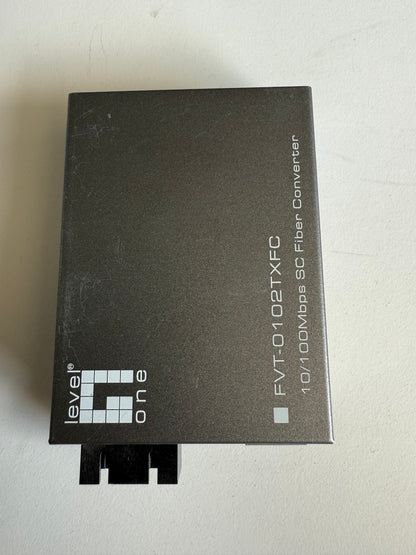 Level One Media Converter FVT-0102TXFC Neu aber kein OVP